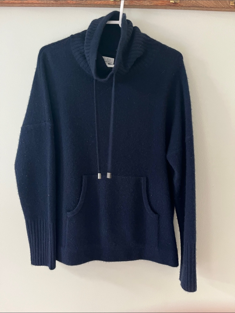 Cashmere funnel neck sweater with pocket